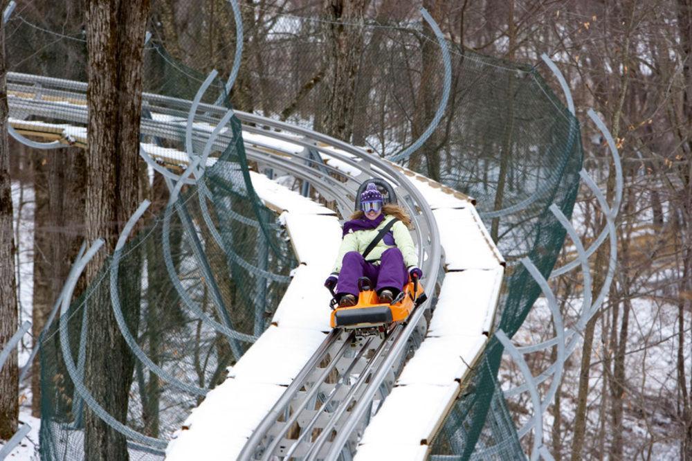 Hope Lake Lodge & Indoor Waterpark Cortland Esterno foto